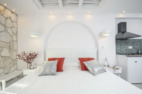 Naxos Evilion Luxury Apartments & Suites - Strand