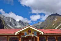 Machermo Lodge & Bakery Hotels in Khumjung