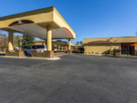 Clarion Inn Columbia Airport Hotels in West Columbia
