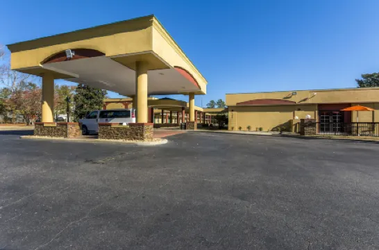 คลาเรียนอินน์ สนามบินโคลัมเบีย