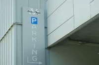 Logis Hôtel Victor Hugo & Spa - parking