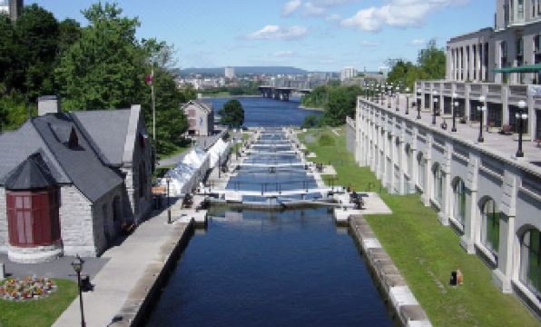 Les Suites Hotel Ottawa