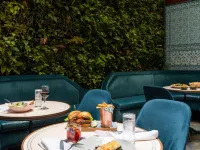 Hotel Hugo SoHo Hotels near Pershing Field