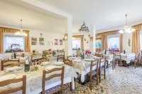 Rifugio Monte Baldo Hotels in Ala