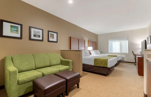 馬里斯維爾 - 尤巴城舒適套房酒店