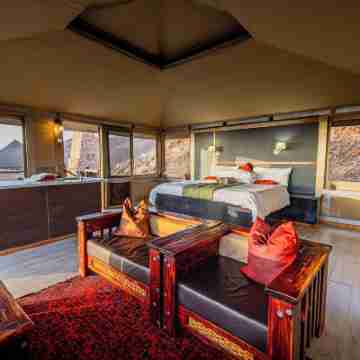 Moon Mountain Lodge Rooms