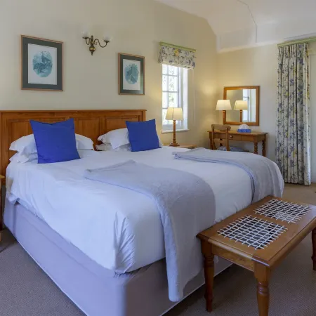 Belvidere Manor Lagoonside Cottages