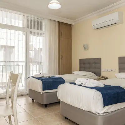 Berrak Su Hotel Hotels near Akdeniz University