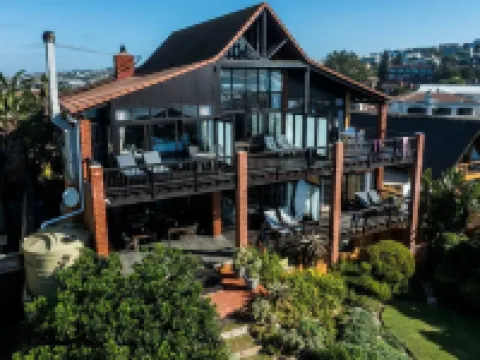 Shaloha Guesthouse on Supertubes Hotels in Jeffreys Bay