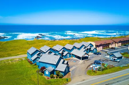 Surf and Sand Lodge