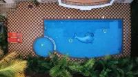 TreeHouse Blue Hotel & Serviced Apartments - Beach