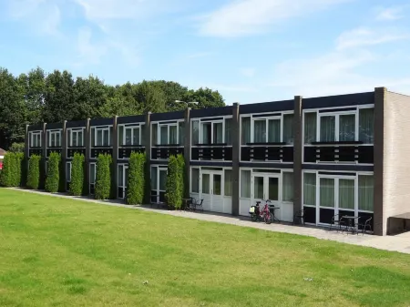 Hotel Restaurant Eeserhof Отели в г. Borger