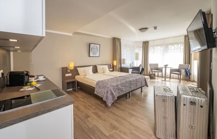 Tiek Apartments