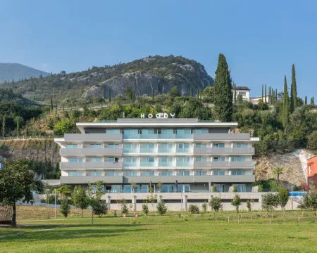 Hoody Active & Happiness Hotel Hotels in Arco