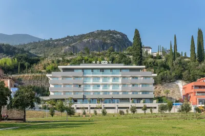 Hoody Active & Happiness Hotel