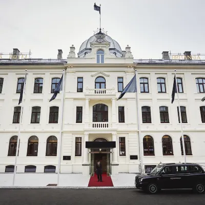 Britannia Hotel Hotels near Utsikten