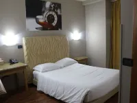 Hotel Garibaldi Hotel a Vercelli