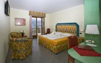 Hotel Augusta Hotels in Malcesine