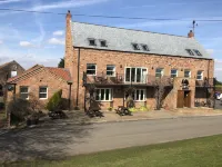 The Ship Inn Hotels near Greencore Food to Go