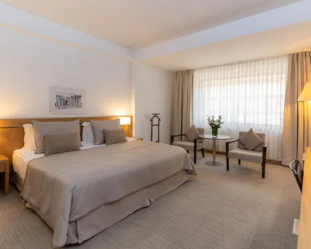 โรงแรมอิซมิร ออนตัวร์ - โรงแรมชั้นคุณภาพ โรงแรมในอิซมีร์