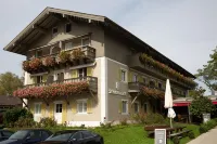 Hotel Schlossblick Chiemsee Hotels in Eggstätt