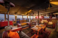 Moon Mountain Lodge Hotels in Solitaire