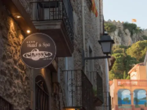 Hotel-Spa Classic Begur Hotels near Cala Sa Tuna