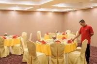 @Hom Hotel Kudus by Horison Group Hotels in Dawe