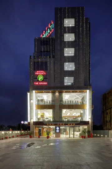 Hotel Pragati the Grand Ahmedabad