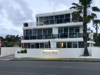 Belle Mer Beachfront Apartments - Self Serviced