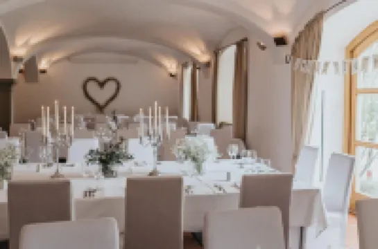 安格爾穆勒鄉村旅館 特勞恩羅伊特酒店