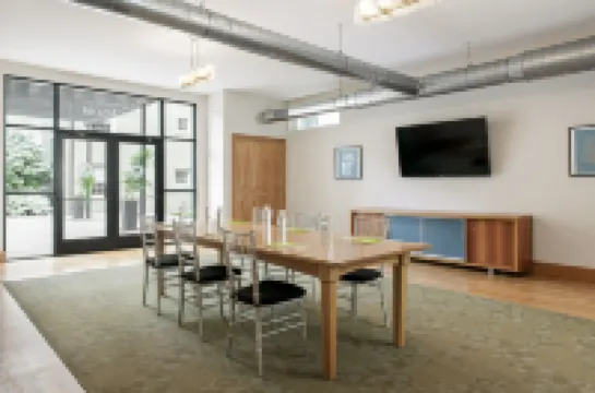 โอ๊คเฮิร์สต์อินน์ ที่มหาวิทยาลัย