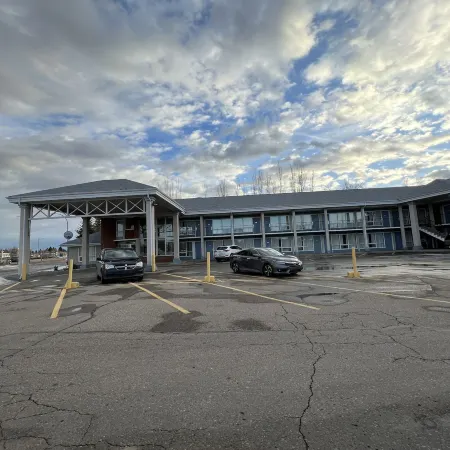 Knights Inn Lethbridge