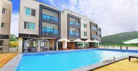 Glories Pension - Beach