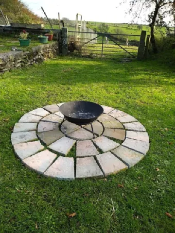 Inviting 2-Bed Cottage in Newcastle Emlyn Hoteles en 