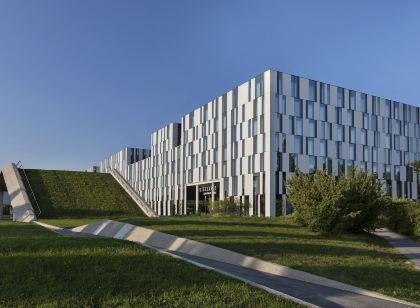 Stellaris Apartment Hotel