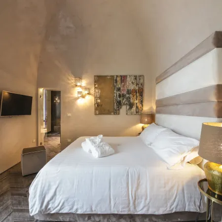 Al Console Luxury Suite