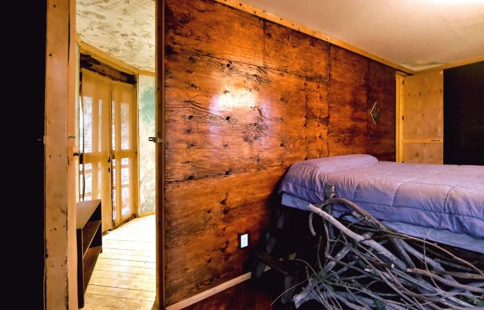 Lost River Hostel