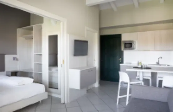 Le Terrazze Sul Lago Hotel & Residence