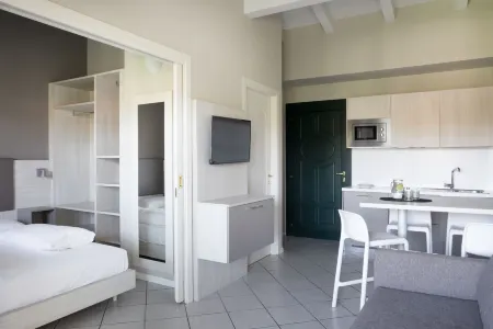 Le Terrazze Sul Lago Hotel & Residence