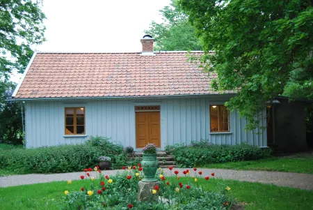 Nästegården Bed & Breakfast Отели в г. Фальчёпингская коммуна