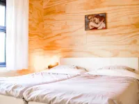 Waterlodge Skries in Nes Hotels in Grouw