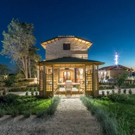 Traldi Resort