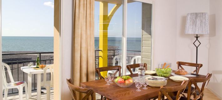 Madame Vacances les Terrasses de La Plage Hotels in Picardy