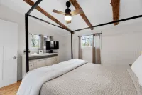 Lake View Hot Tub Modern A-frame