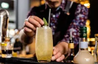 Peak 12 Hotel - bar