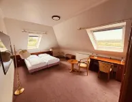 Hotel Thesdorfer Hof Hotels near Rathauspassage Pinneberg