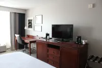 Independence Stay Hotel and Suites Hotels in Marinette