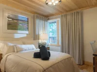 Haliburton Post House Hotels in Haliburton County