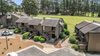 NEW reno! Walk to Pinehurst CC, The Cradle and enjoy the indoor putting green! -  Privatzimmer
